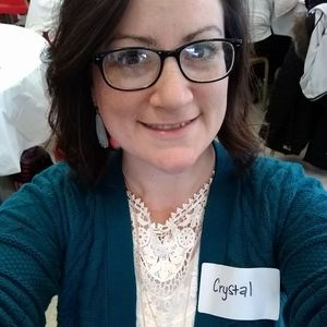 Meet your Posher, Crystal